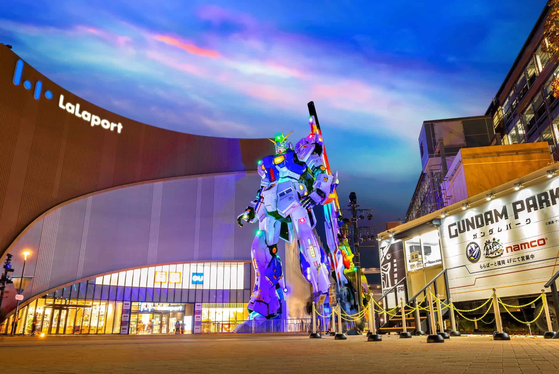 itineraire 2 semaines au japon statue gundam