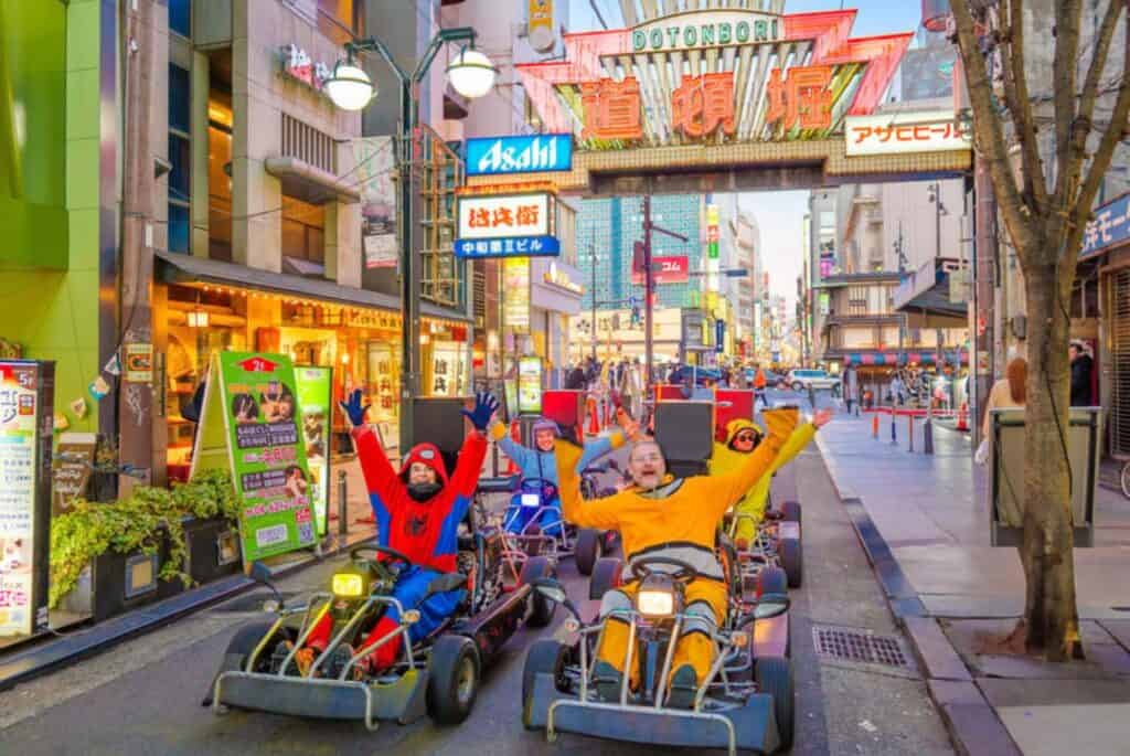Tour d'Osaka en street kart