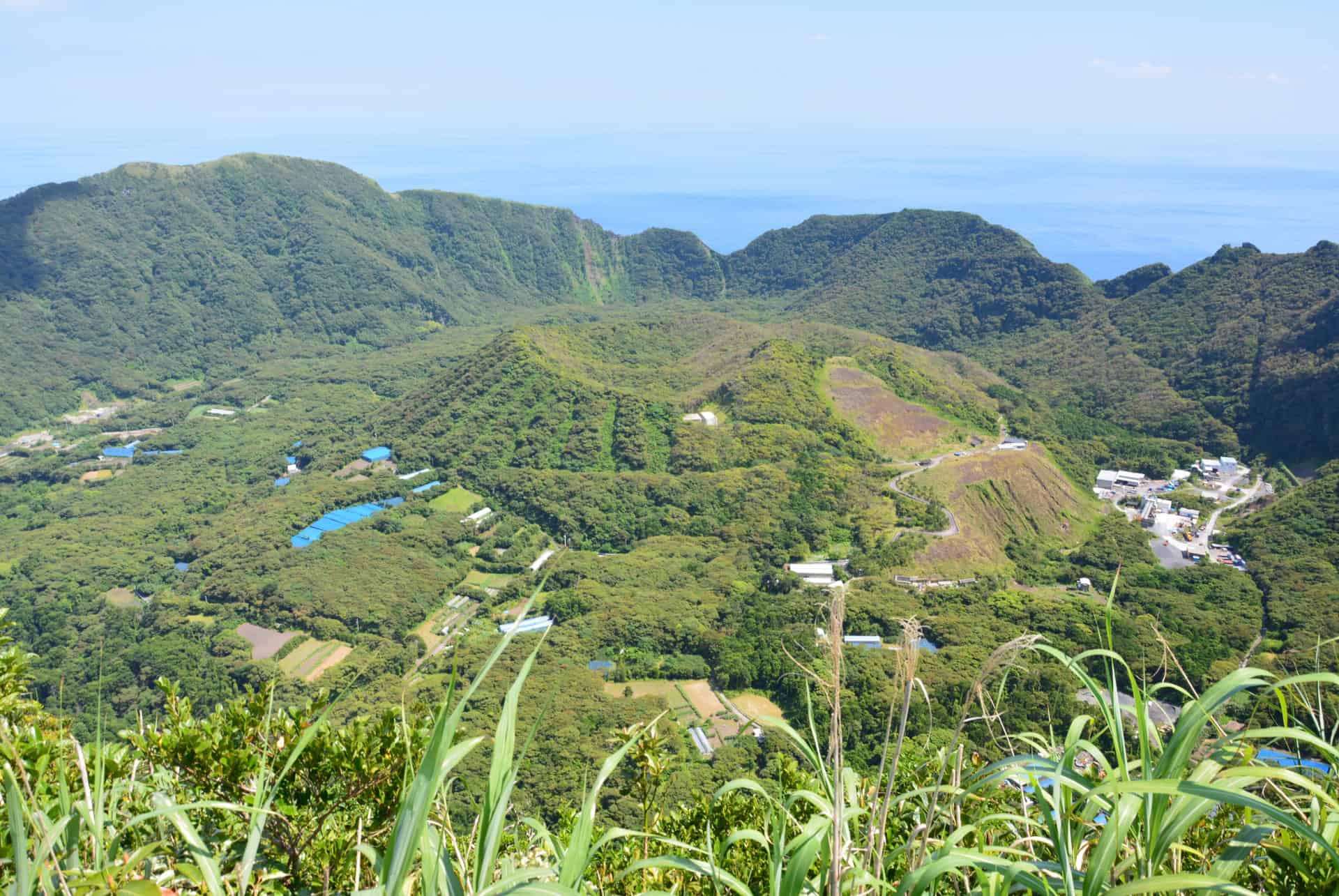 plus belles iles du japon panorama aogashima plus belles iles du japon panorama aogashima