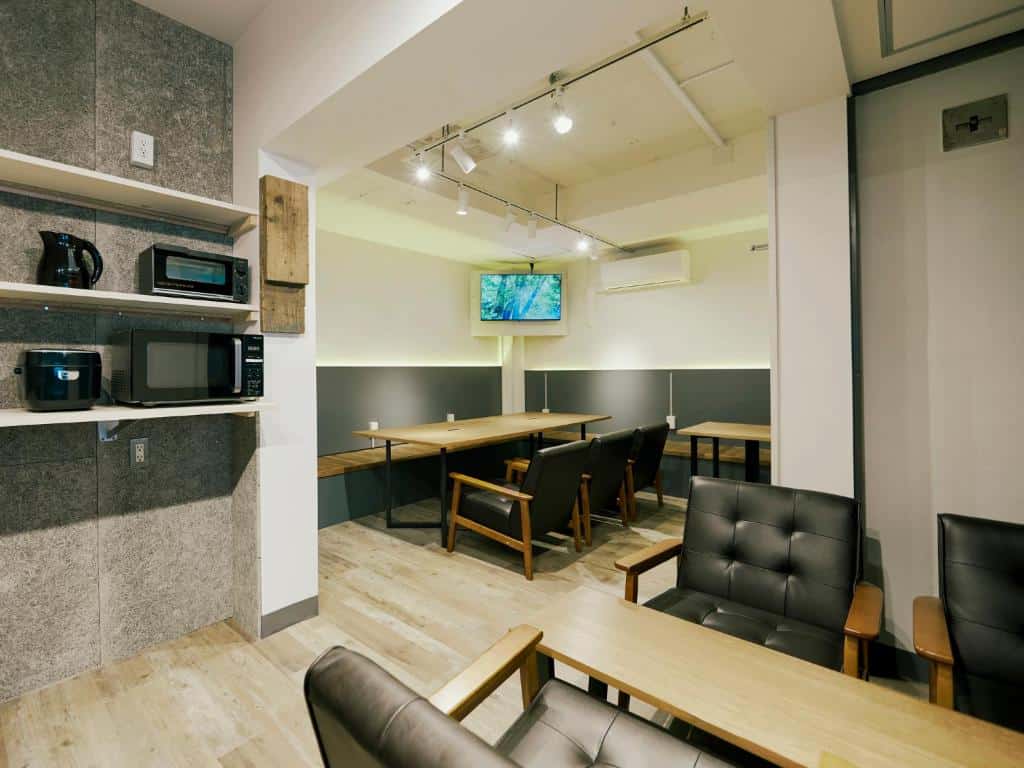 akasaka guesthouse hive tokyo