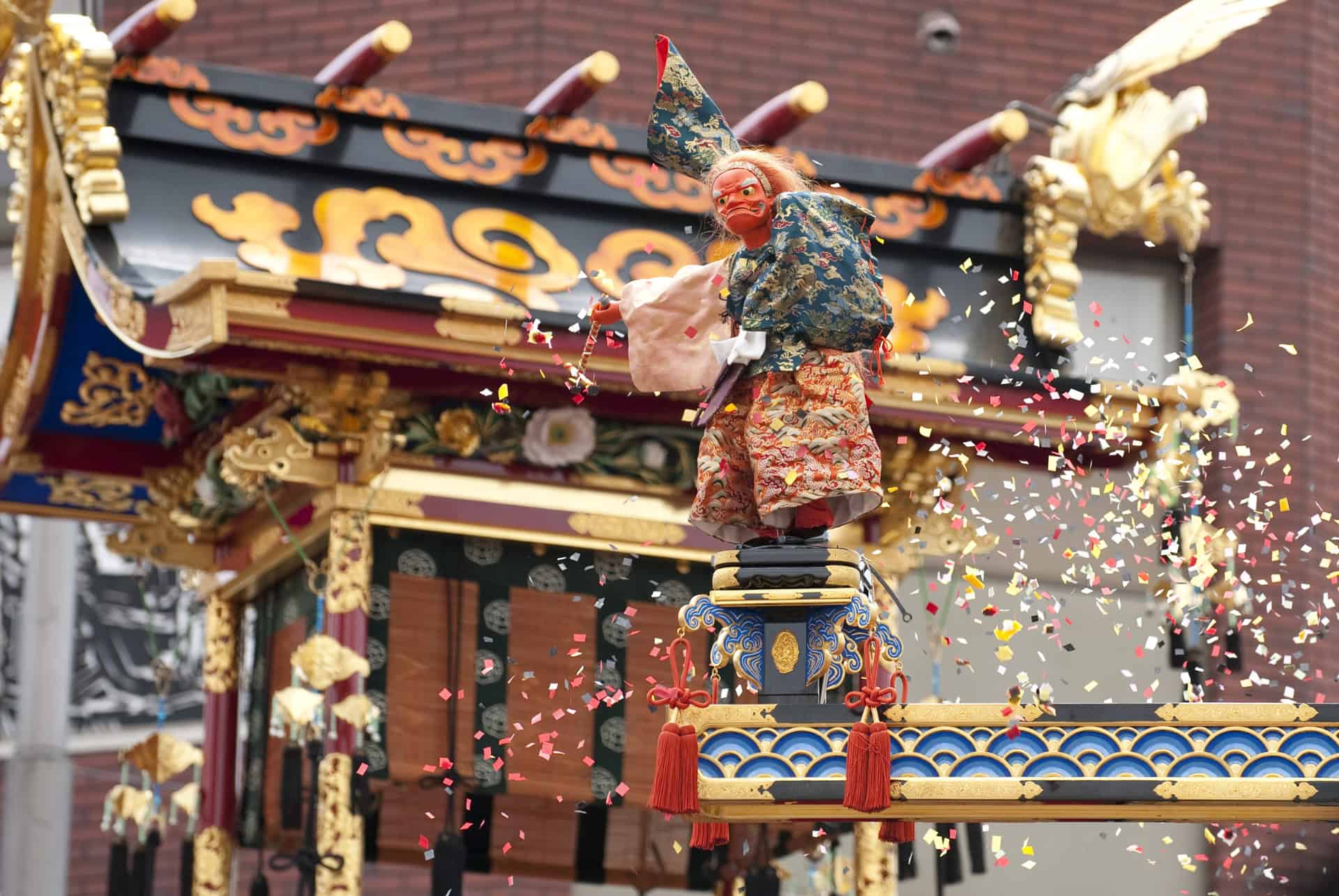 japon en octobre marionnette dans un festival