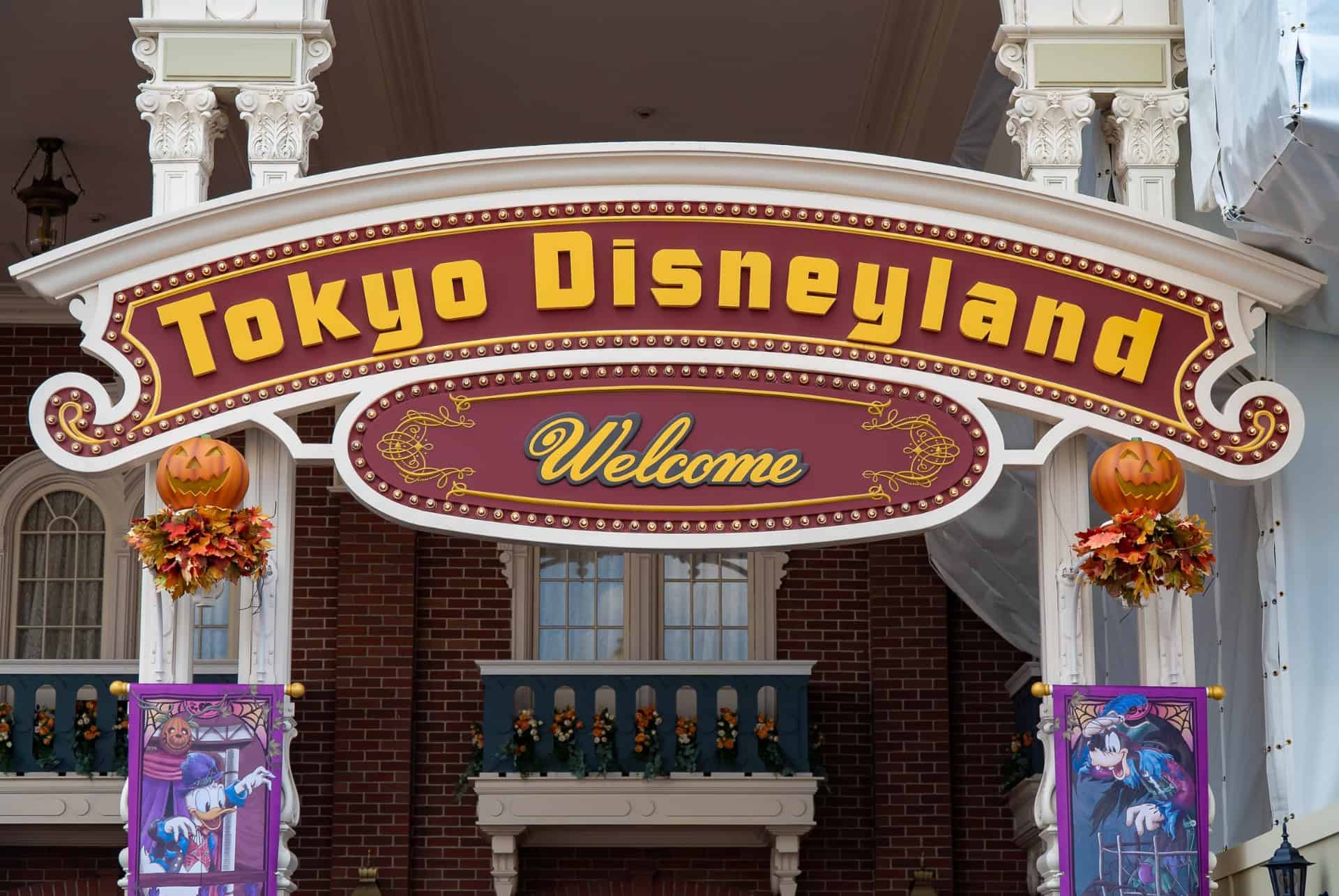 tokyo disneyland a halloween