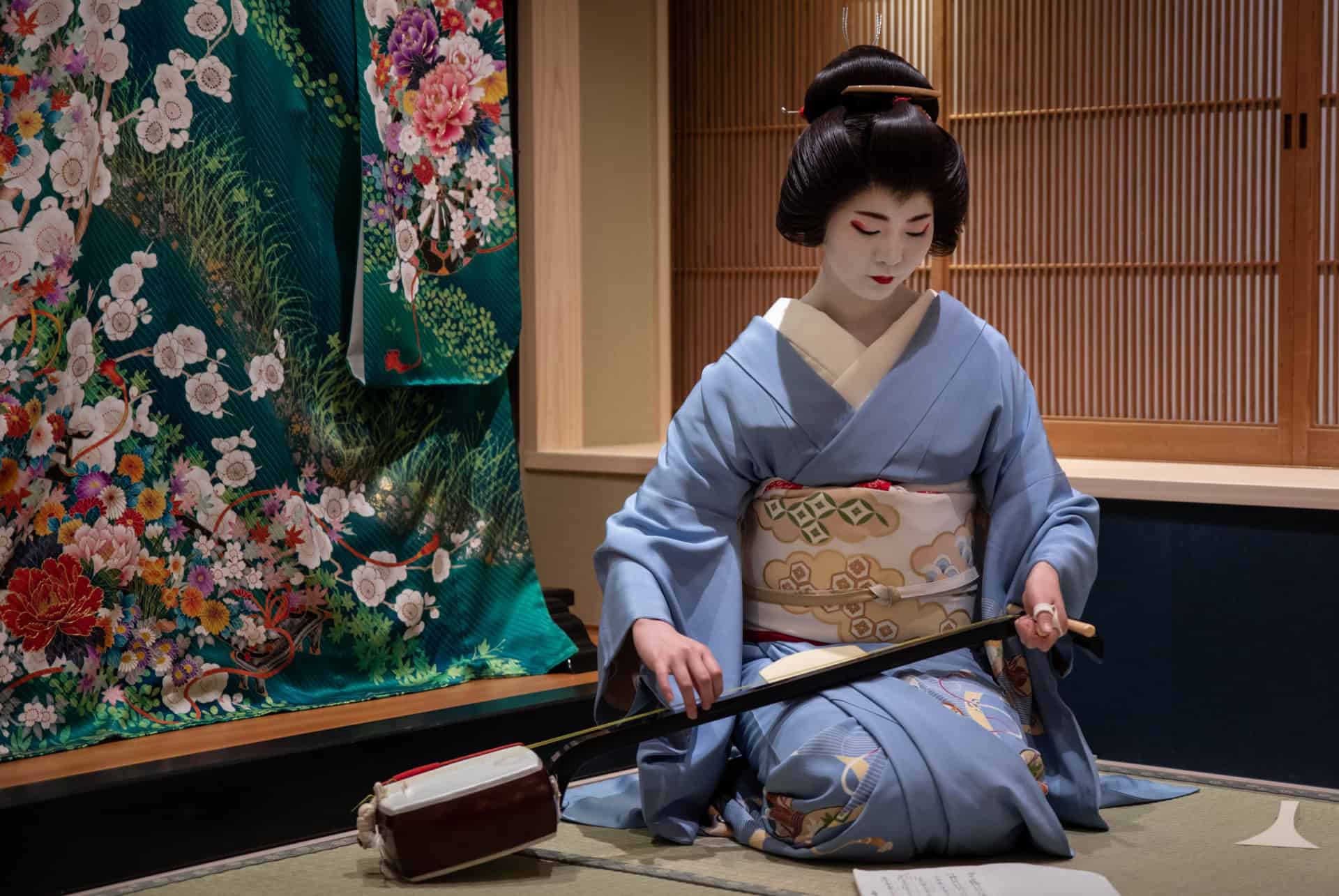 maiko geisha japon en novembre