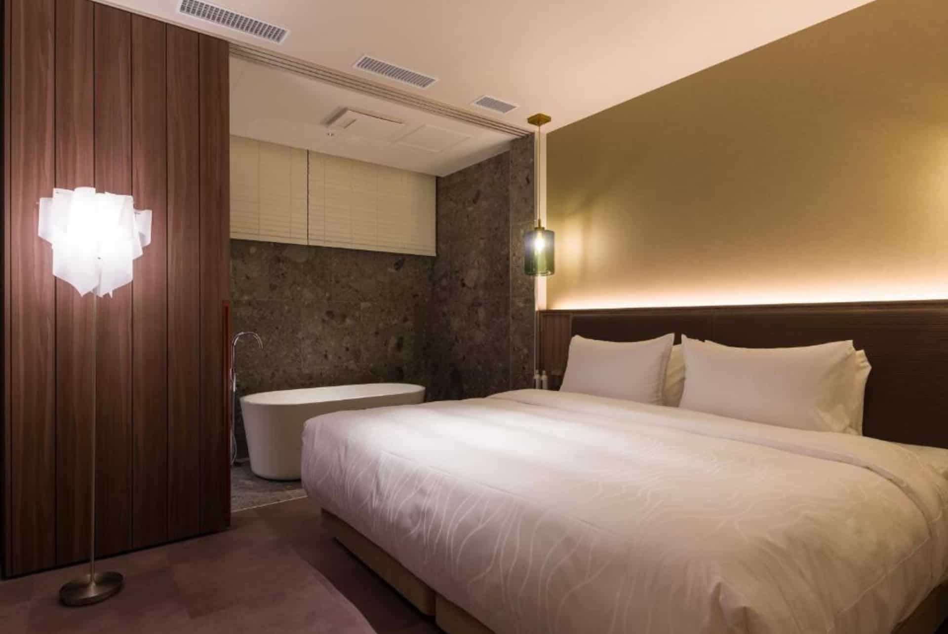 the skm tokyo hotel and dinning