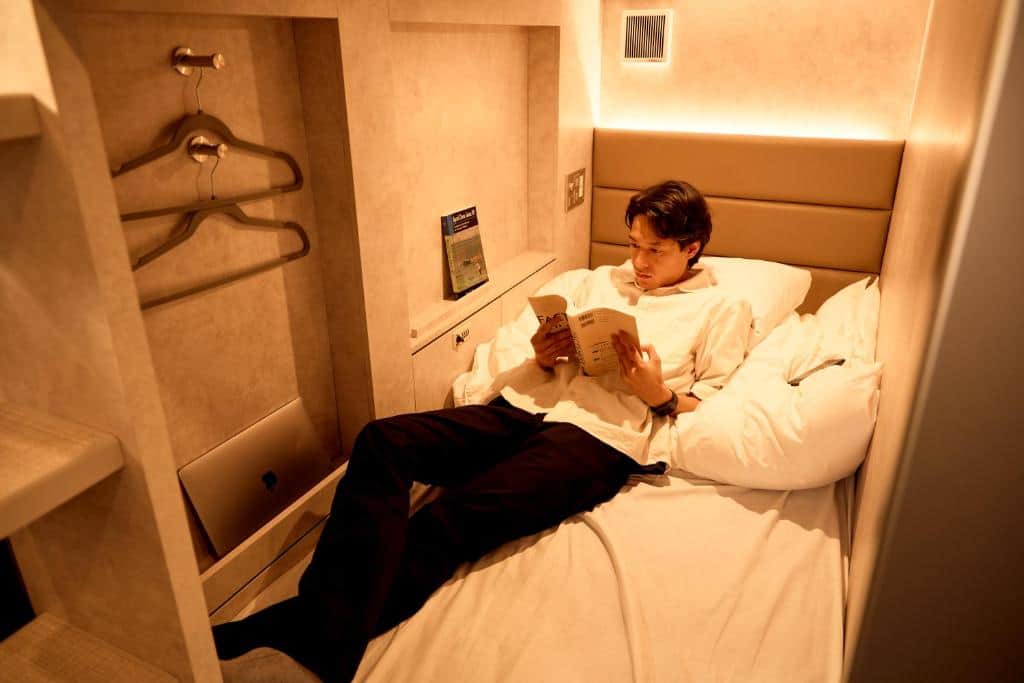 book tea bed shibuya