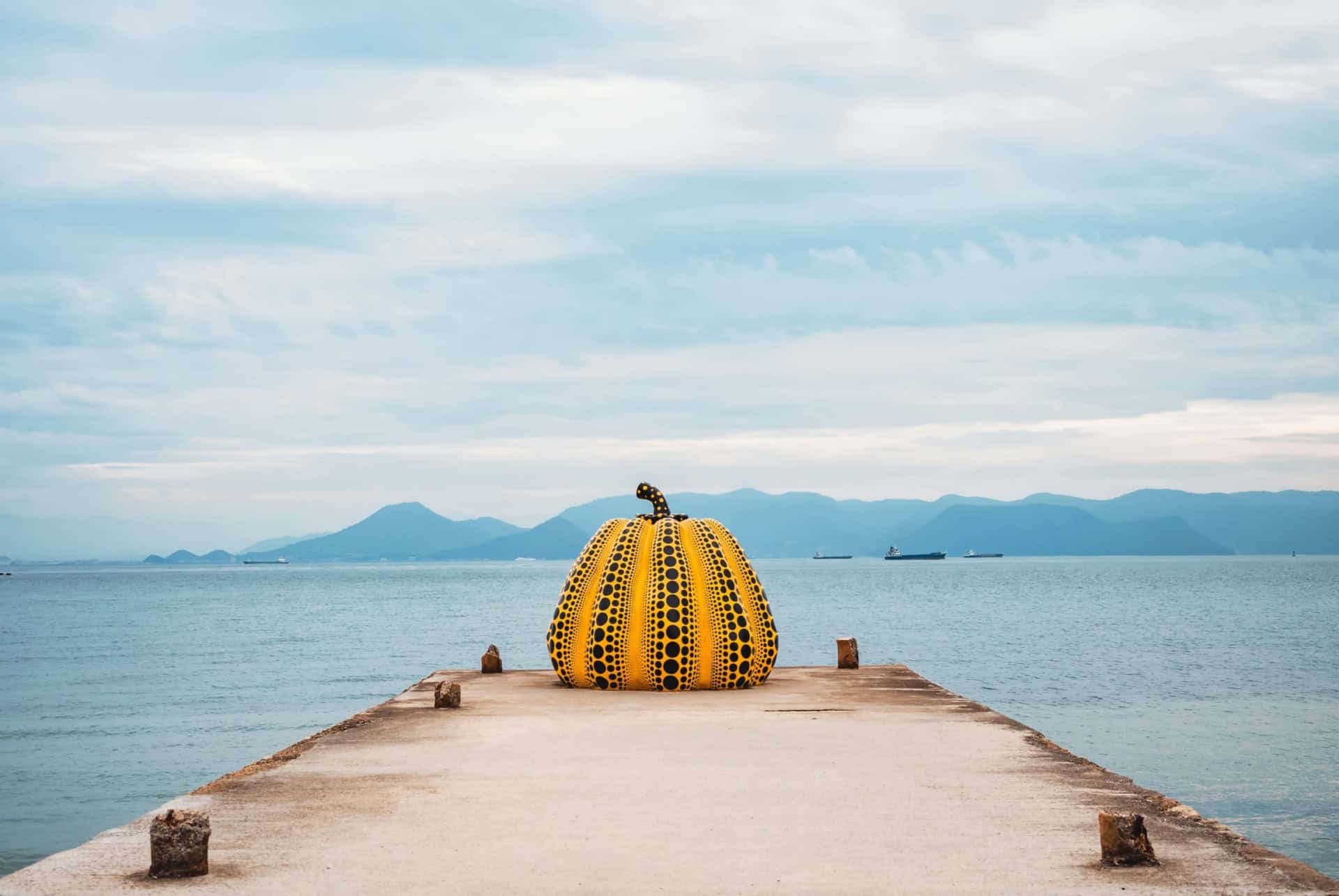ile de naoshima yayoi kusama ile de naoshima yayoi kusama