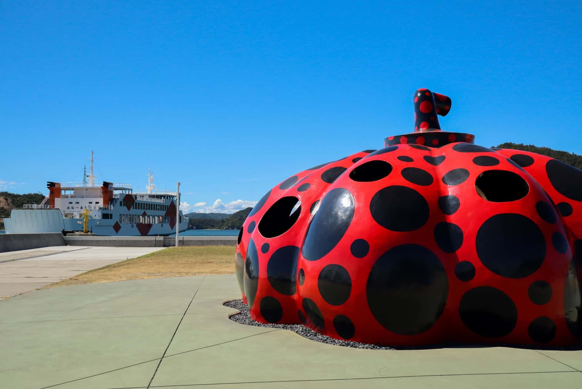 naoshima yayoi kusama rouge naoshima yayoi kusama rouge