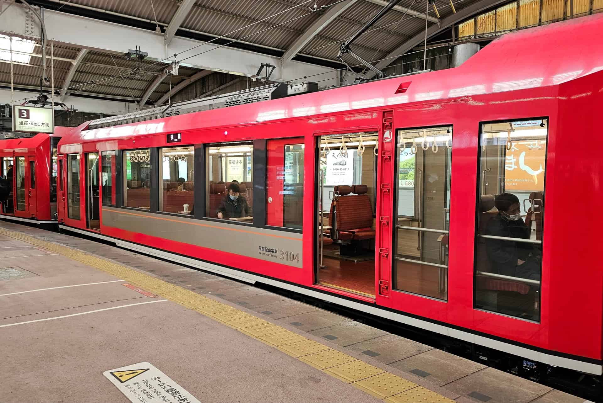 hakone train rouge hakone train rouge